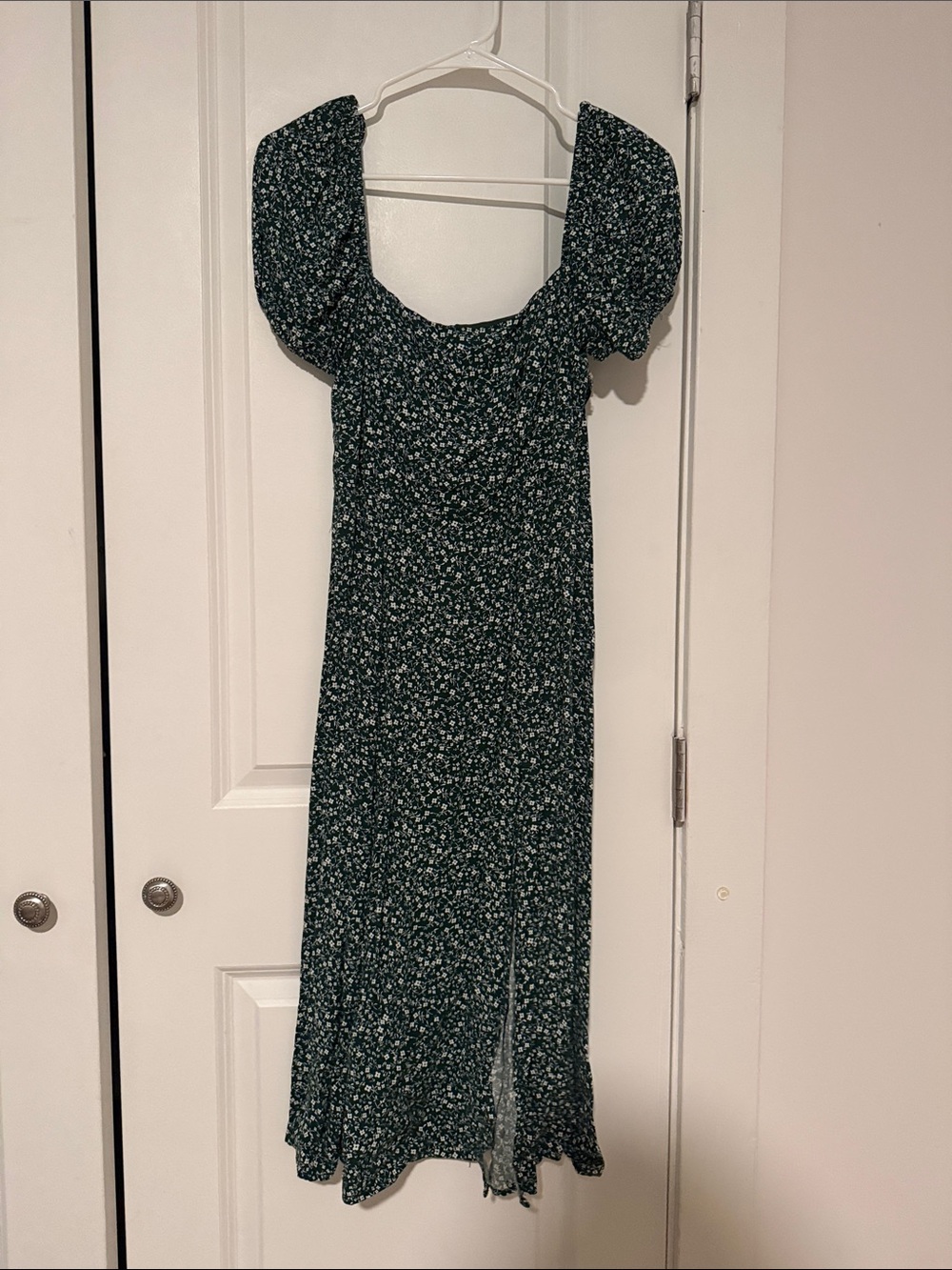 Dark Green Floral Puff Sleeve Midi Dress